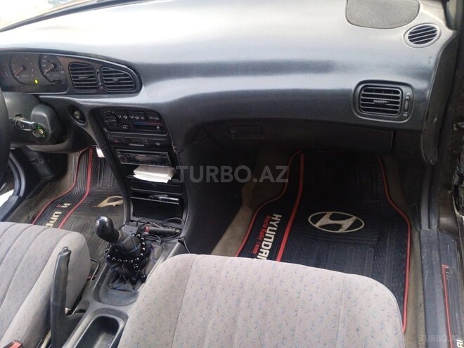 Hyundai Sonata-8