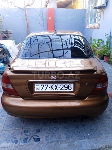 Hyundai Sonata-2