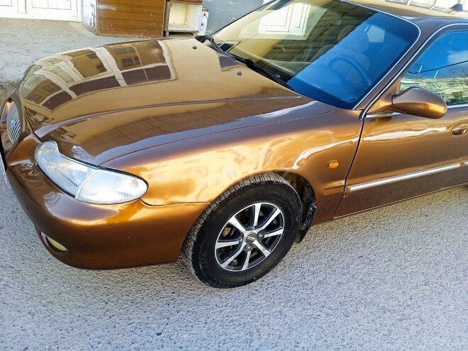Hyundai Sonata-5