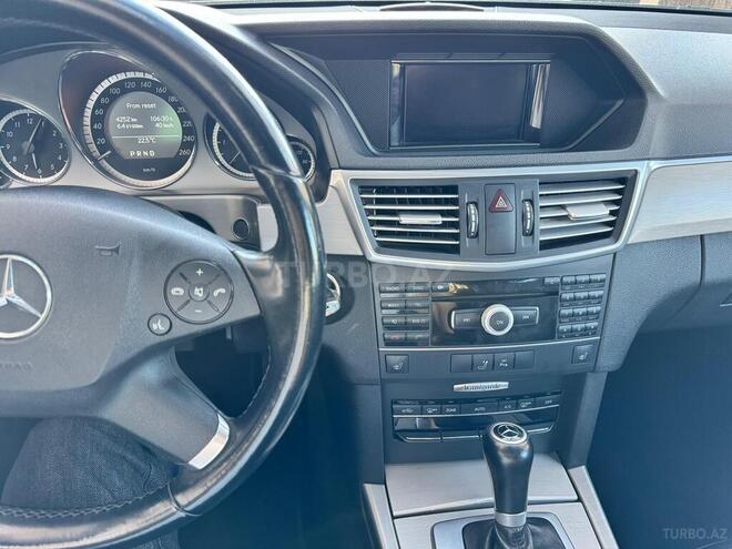 Mercedes E 220-7