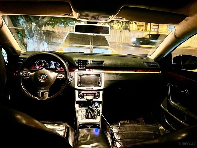 Volkswagen Passat CC-6