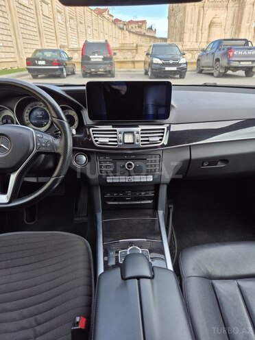 Mercedes E 220-6