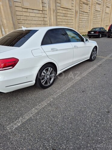 Mercedes E 220-4