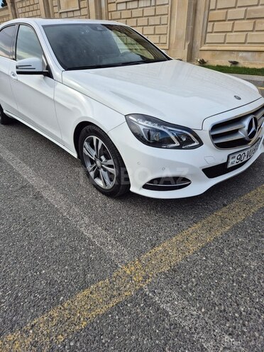 Mercedes E 220-3