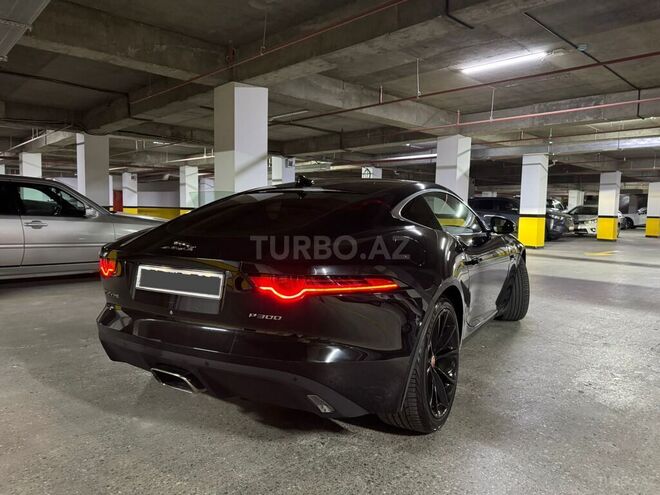 Jaguar F-Type-4