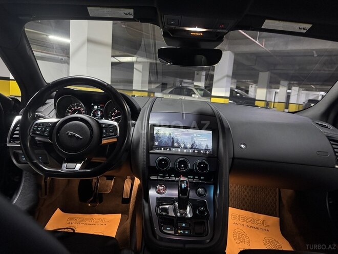 Jaguar F-Type-7