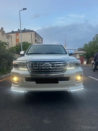 Toyota Land Cruiser-2