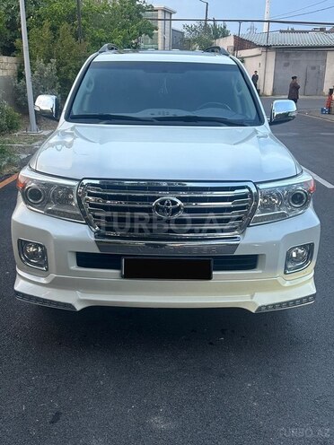 Toyota Land Cruiser-3