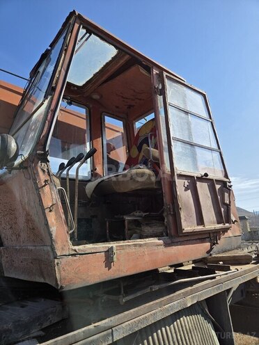 MAZ 3577-8