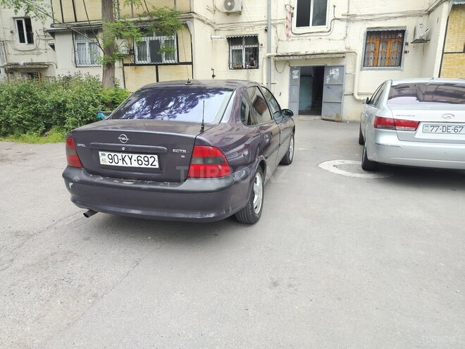 Opel Vectra-2