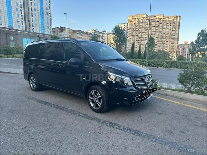 Mercedes Metris-8