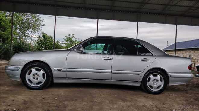 Mercedes E 220-15