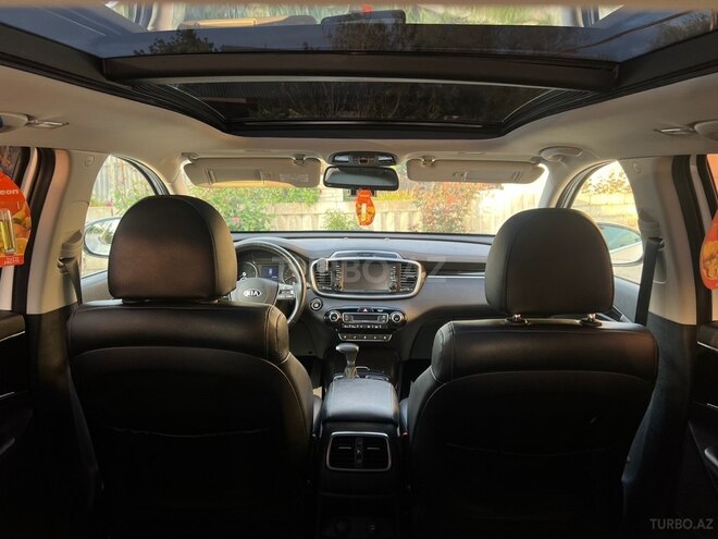 Kia Sorento-5