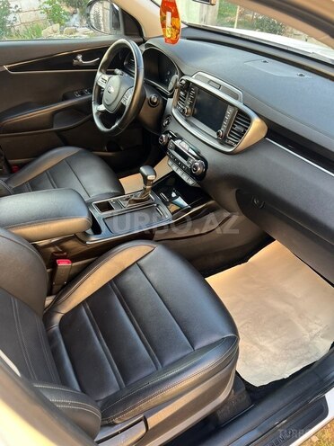 Kia Sorento-6