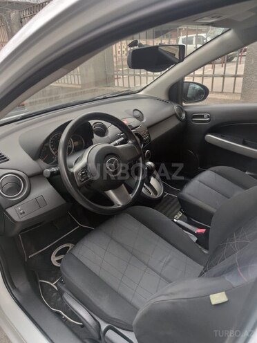 Mazda 2-15