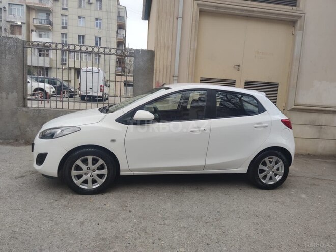 Mazda 2-5