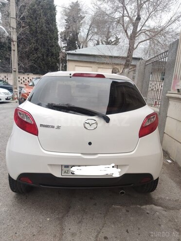 Mazda 2-10
