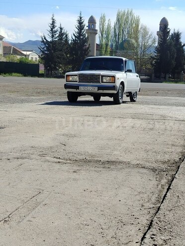 LADA (VAZ) 2107-2