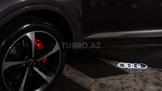 Audi Q7-10