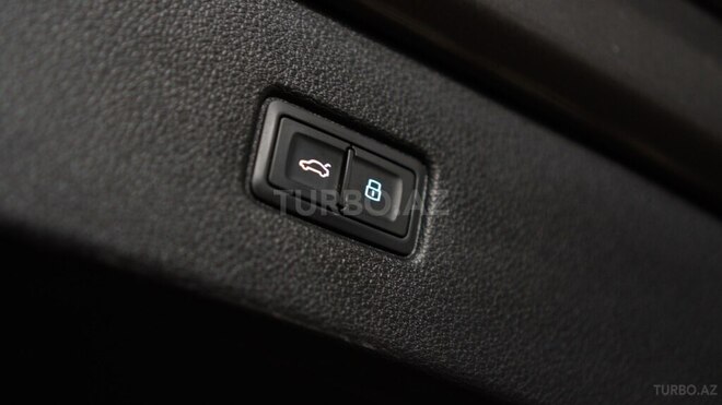Audi Q7-18