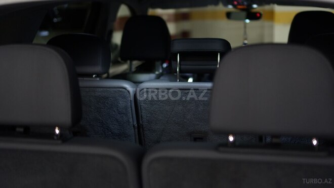 Audi Q7-21