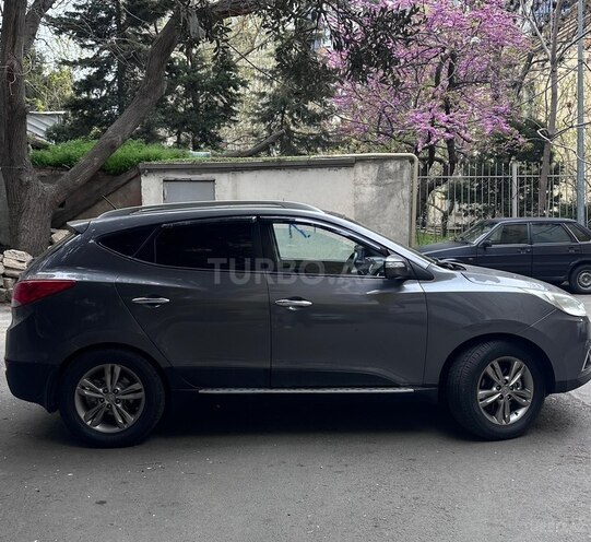 Hyundai ix35-12