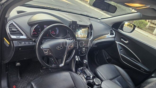 Hyundai Santa Fe-5