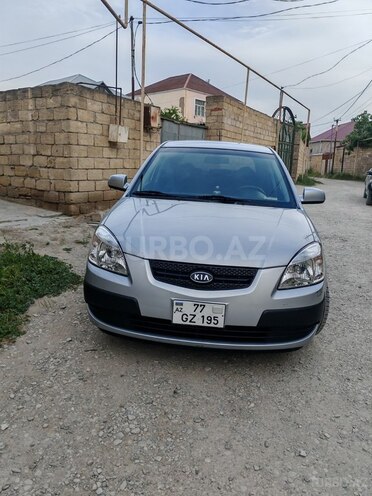 Kia Rio-1
