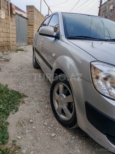 Kia Rio-7
