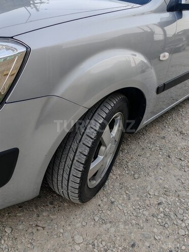 Kia Rio-5