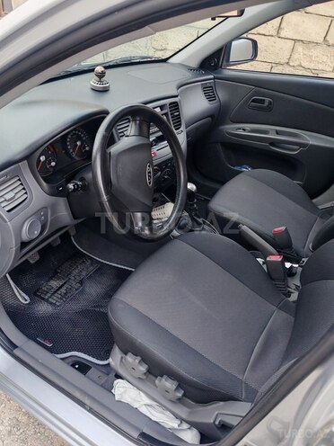Kia Rio-11