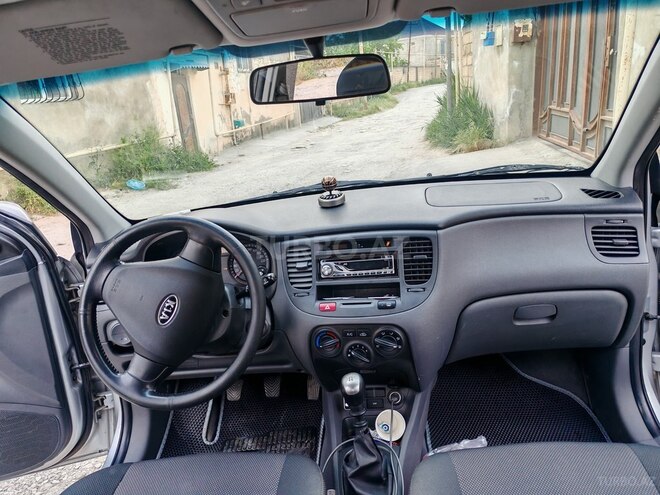 Kia Rio-8