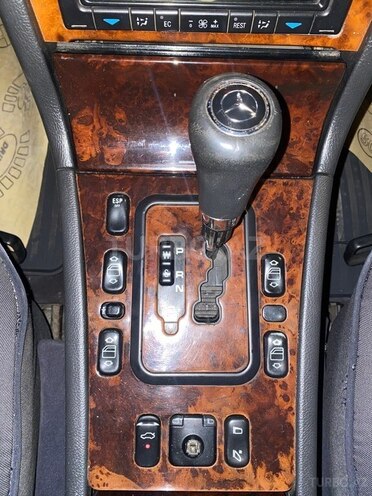 Mercedes E 270-17