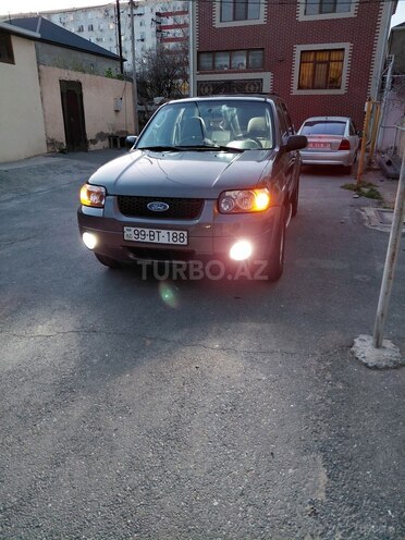 Ford Escape-1