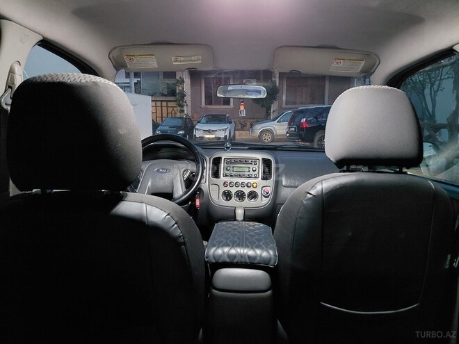 Ford Escape-2