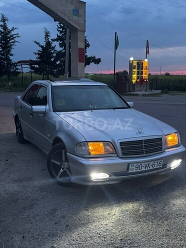 Mercedes C 240-1