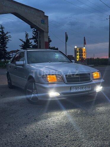 Mercedes C 240-4