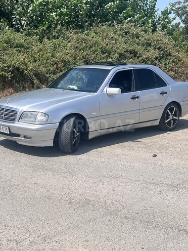 Mercedes C 240-6