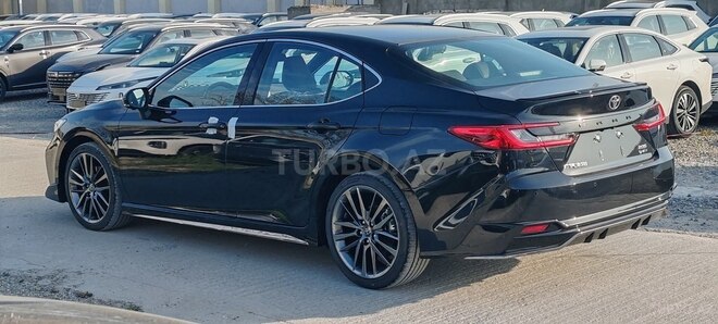 Toyota Camry-6