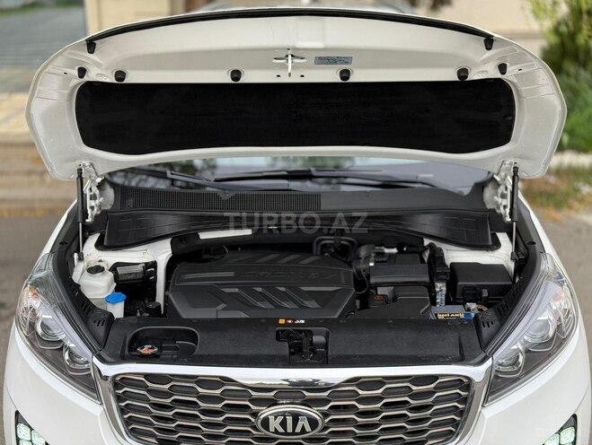 Kia Sorento-13