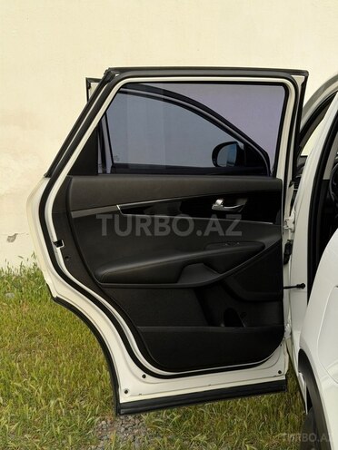 Kia Sorento-21