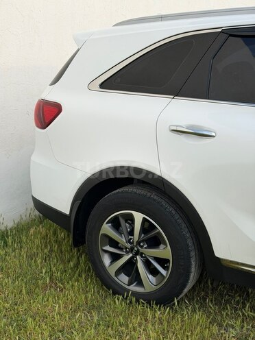 Kia Sorento-19