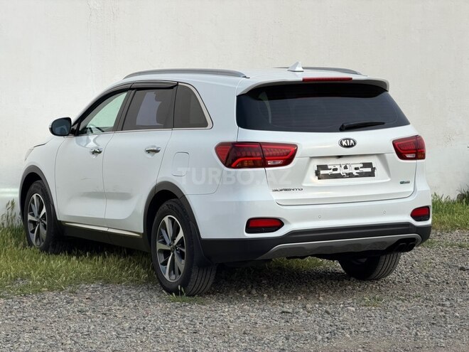 Kia Sorento-7