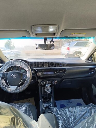 Toyota Corolla-6