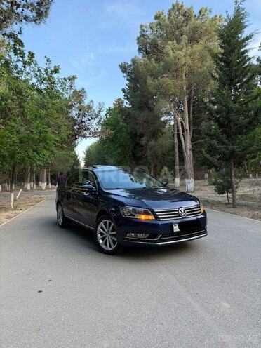 Volkswagen Passat-2