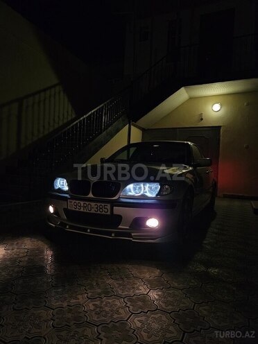 BMW 320-3