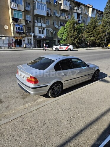 BMW 320-4