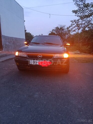 Opel Astra-1