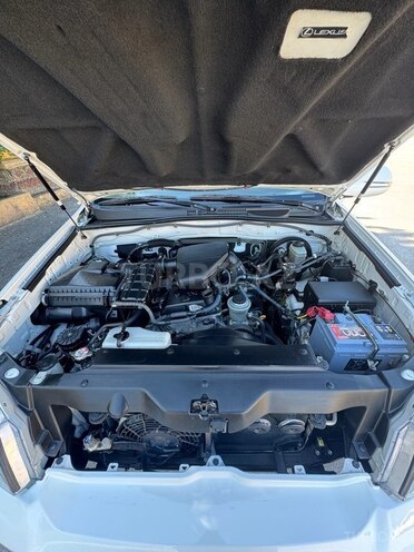 Toyota Land Cruiser Prado-10