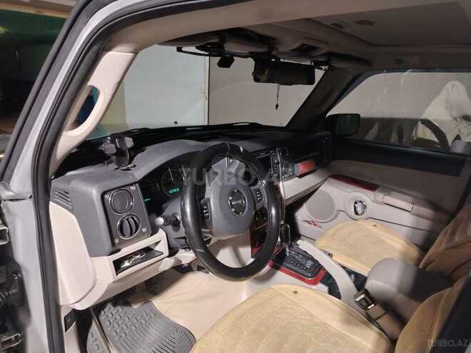 Jeep Commander-9